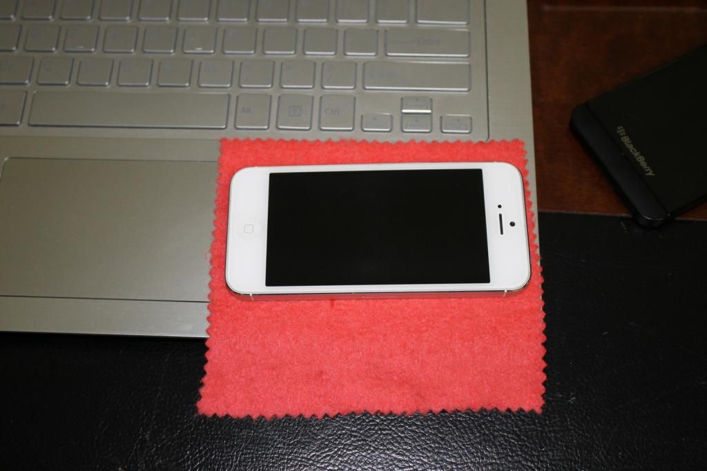 Bán iPhone 5 16GB Màu Trắng Quốc Tế - Giá 7.200.000VNĐ - 1