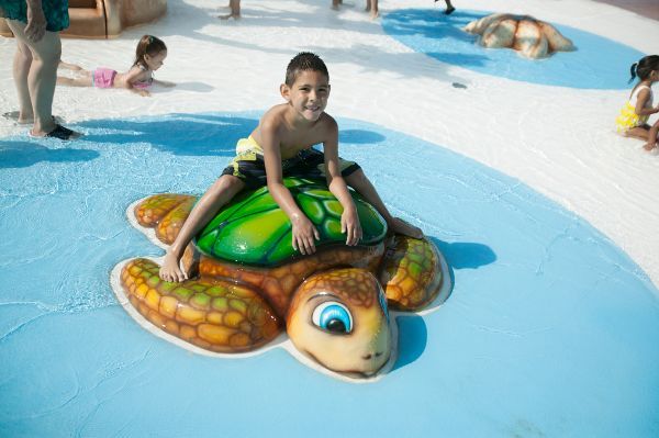 six-flags-buccaneer-beach