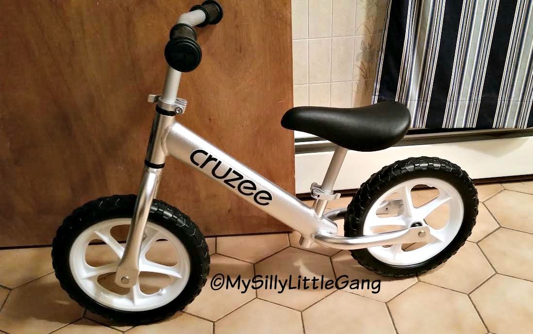 Cruzee OvO UltraLite Balance Bike