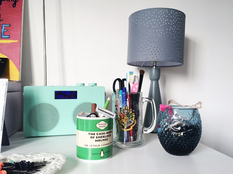 Life Rambles - Laura's Dressing Table