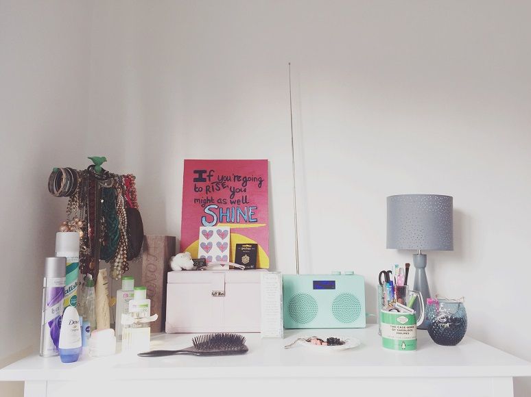 Life Rambles: Laura's Dressing Table