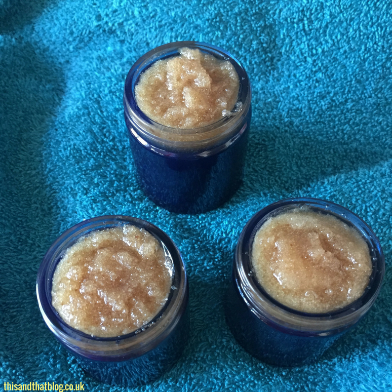 This and That Blog - Getting Crafty: DIY Vanilla and Shea Body Scrub