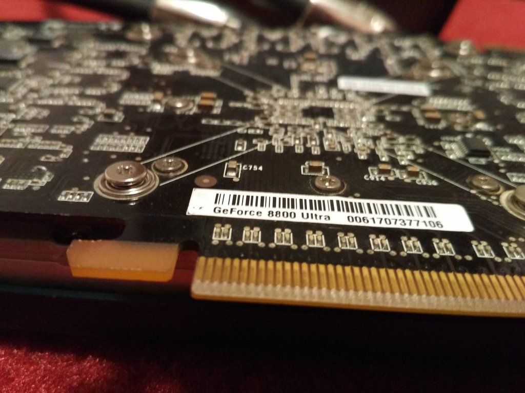 http://i1375.photobucket.com/albums/ag466/bleedingtiger/Leadtek_8800Ultra_Leviathan_1_zpsqctfyvf2.jpg