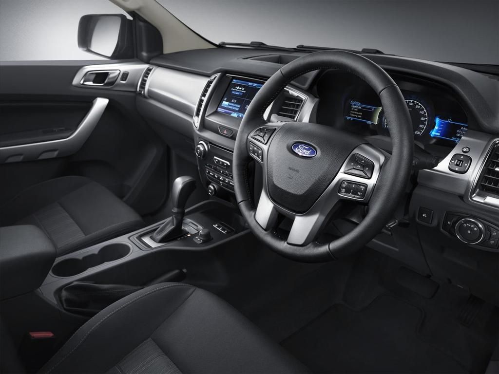 Ford Ranger 2015 đã ra mắt - 2