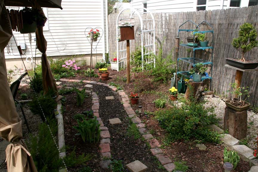 Garden%20008_zpsavl2u7ht.jpg