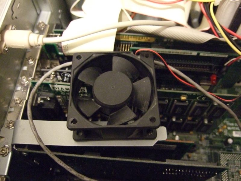 TyanS1563SGhettoCoolerInstalled1_zpsd8db415d.jpg