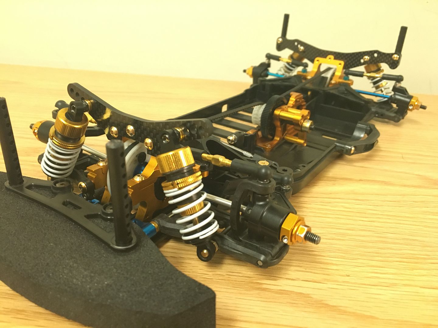 Tamiya Ta05 GOLD Ver. II with CUSTOM Beautiful Body - R/C Tech Forums